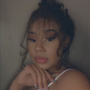 Meet your Posher, Jada